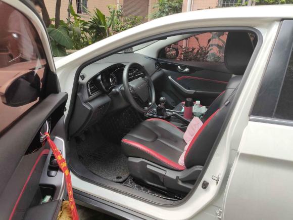 [佛山·桂R] 二手启辰启辰D602018款 1.6L 手动智联精英版