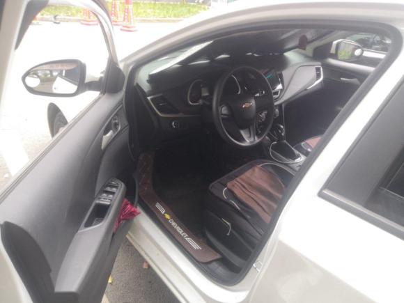 [上海·沪C] 二手雪佛兰科沃兹2019款 320 自动欣享天窗版