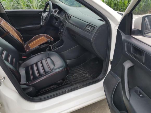 [上海·沪C] 二手大众桑塔纳2018款 1.5L 手动风尚版