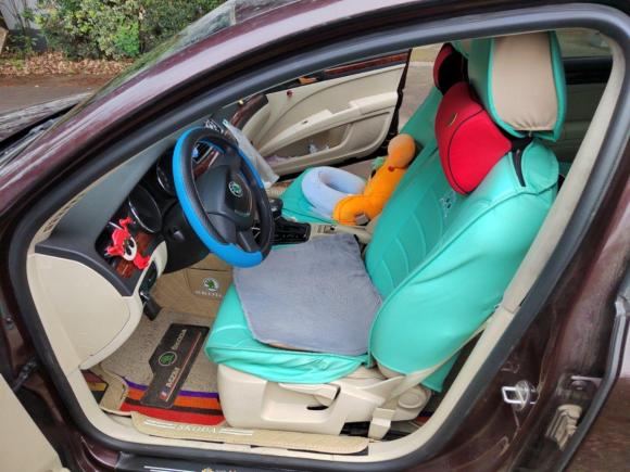 [上海·沪C] 二手斯柯达昊锐2010款 1.4TSI DSG优雅版