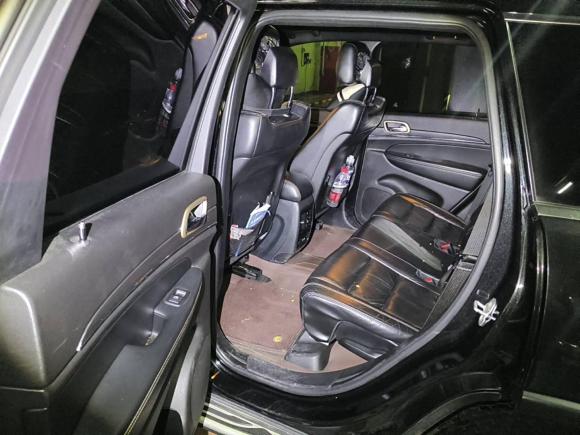 [合肥·皖A] 二手Jeep大切诺基2015款 3.0TD 柴油 舒享导航版