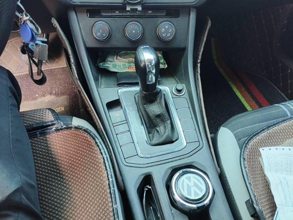 [青岛·鲁B] 二手大众宝来2023款 200TSI DSG畅行版