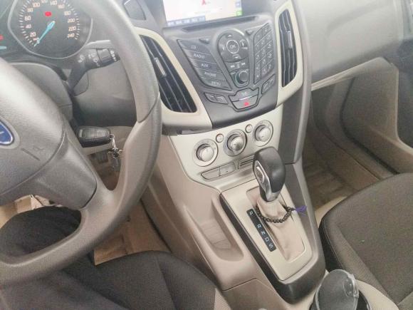 [南昌·赣M] 二手福特福克斯2012款 三厢 1.6L 自动舒适型