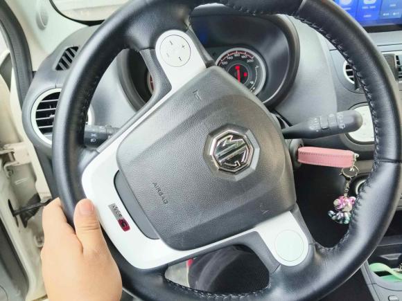 [无锡·苏B] 二手名爵名爵3SW2015款 1.5L AMT精英型