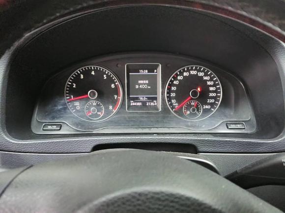 [无锡·苏B] 二手大众迈特威2012款 2.0TSI 两驱豪华版