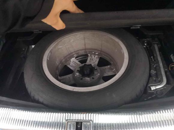 [成都·川A] 二手奥迪奥迪Q72013款 35 TFSI 进取型