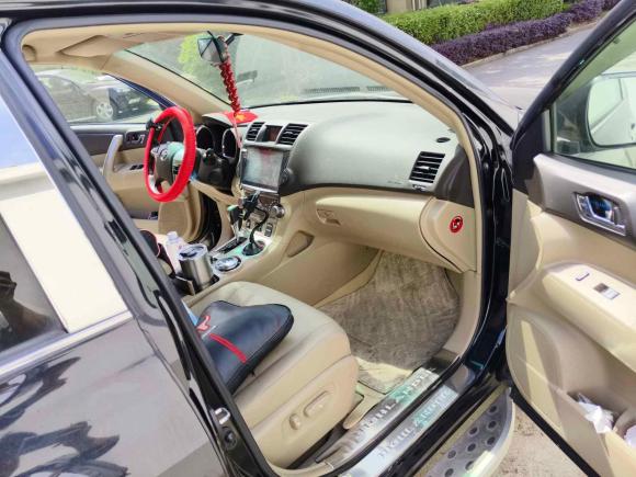 [上海·吉A] 二手丰田汉兰达2012款 2.7L 两驱5座运动版