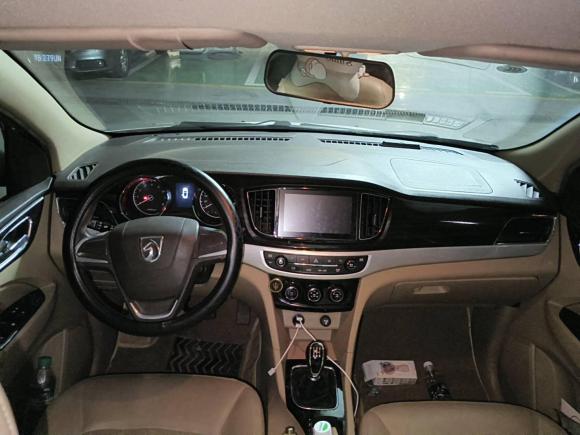 [南昌·赣A] 二手宝骏宝骏7302014款 1.5L 手动舒适型 7座