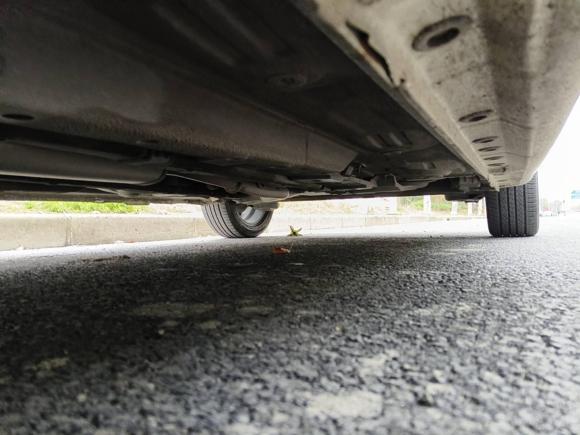 [上海·沪C] 二手长安悦翔V72015款 1.6L 自动乐趣型 国V