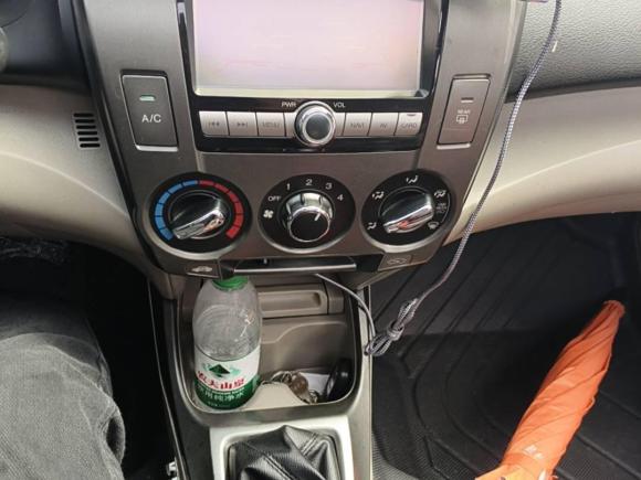 [湖州·浙A] 二手本田锋范经典2012款 1.5L 手动精英版