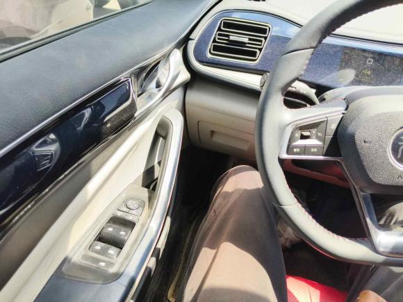 [义乌·浙G] 二手比亚迪秦PLUS2021款 DM-i 120KM 尊贵型