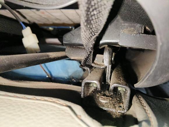 [西安·陕A] 二手陆风陆风X82015款 探索版 2.0T 柴油4X4豪华型