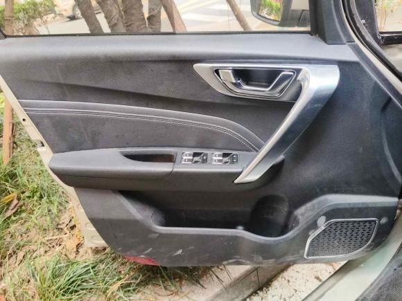 [杭州·浙A] 二手吉利汽车远景X32017款 1.5L 手动精英型