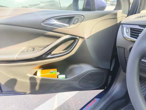 [青岛·鲁B] 二手别克威朗2018款 两厢GS 20T 双离合领先型