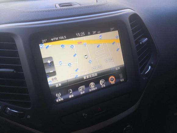 [上海·沪D] 二手Jeep自由光2017款 2.0L 优越版