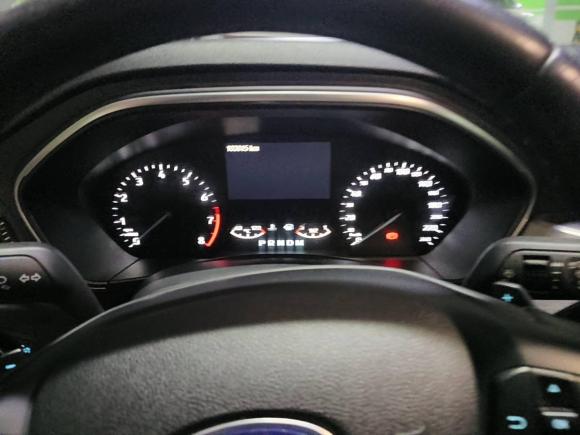 [北京·陕A] 二手福特福克斯2019款 三厢 EcoBoost 180 自动锋耀型