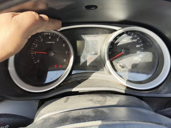 [西安·陕E] 二手五菱汽车五菱宏光S32019款 1.5L 手动标准型 国VI