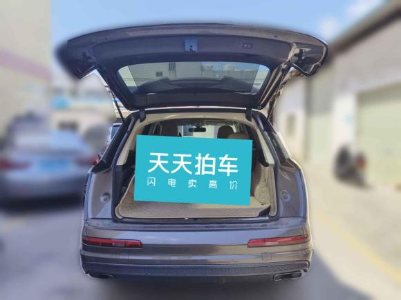 [深圳·粤B] 二手奥迪奥迪Q72016款 40 TFSI S line运动型