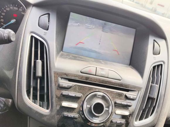 [成都·川A] 二手福特福克斯2017款 两厢 1.6L 自动风尚型智行版