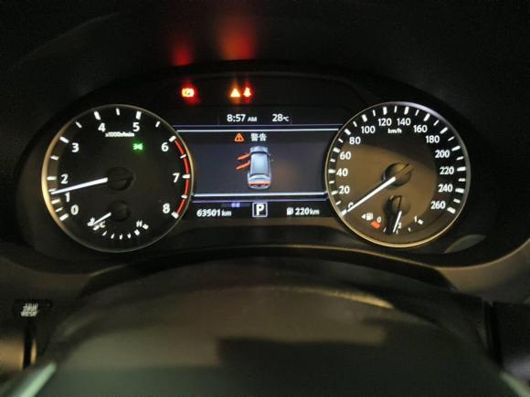 [武汉·鄂A] 二手英菲尼迪英菲尼迪QX502018款 2.0T 两驱时尚版