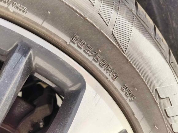 [南通·苏M] 二手宝骏宝骏RC-62019款 1.5T CVT 24小时在线旗舰型