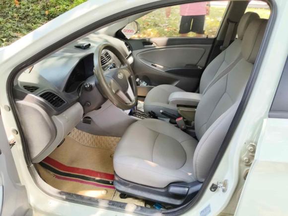 [佛山·吉A] 二手现代瑞纳2014款 1.4L 自动智能型GLS