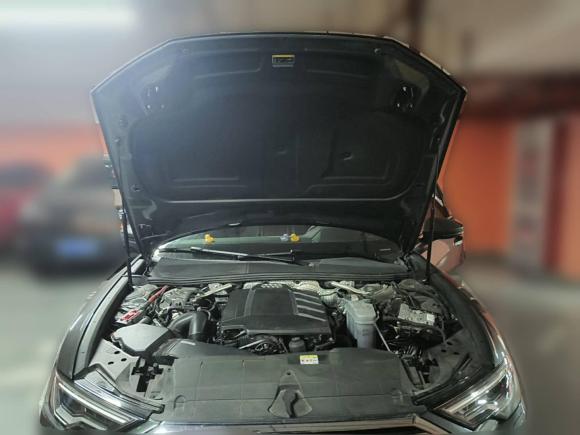 [上海·沪F] 二手奥迪奥迪A6L2022款 45 TFSI 臻选动感型