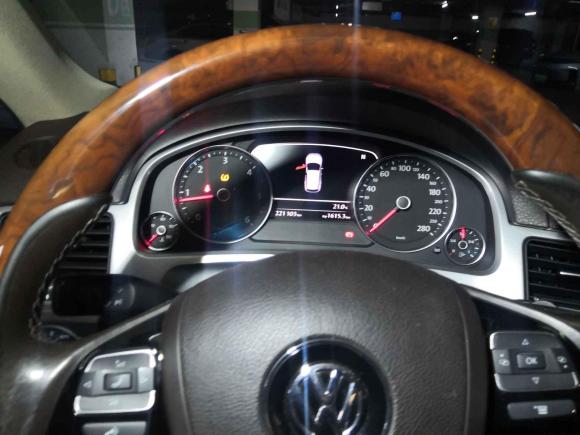 [西安·陕A] 二手大众途锐2011款 3.0TDI 柴油舒适型
