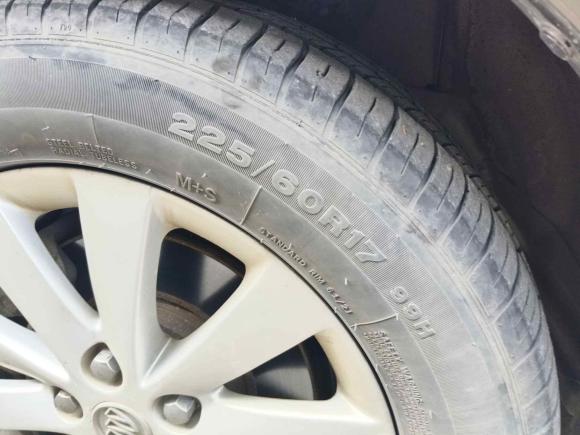 [上海·沪C] 二手别克别克GL82014款 2.4L CT豪华商务舒适版