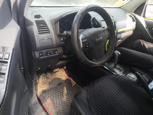 [青岛·鲁B] 二手五十铃D-MAX2018款 3.0T四驱自动X-POWER版4JJ1-TC HI