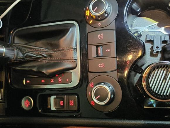 [无锡·苏B] 二手大众途锐2013款 3.0TSI X 十周年限量版