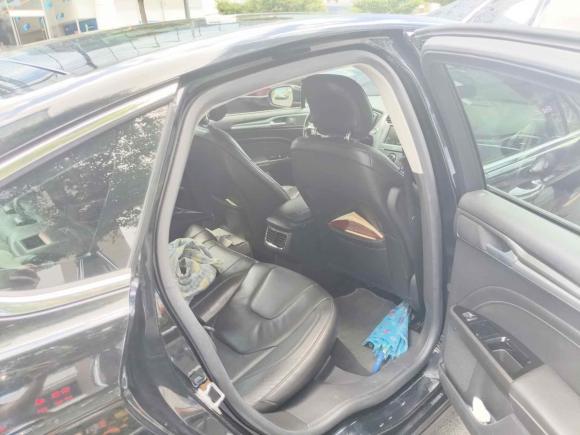 [深圳·粤B] 二手福特蒙迪欧2013款 2.0L GTDi240豪华运动型