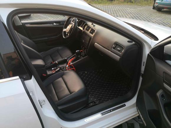 [上海·吉A] 二手大众速腾2017款 230TSI 自动舒适型