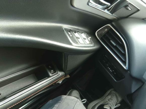 [广州·粤E] 二手捷豹捷豹XEL2018款 2.0T 200PS 尊享版