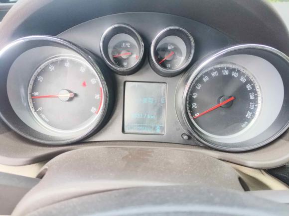 [上海·沪C] 二手别克君威2014款 2.0L 领先时尚型