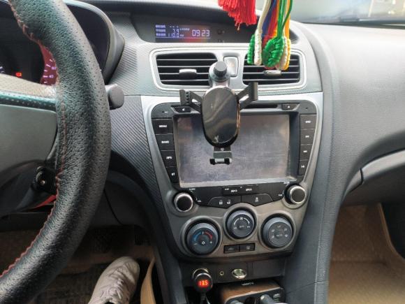 [苏州·陕C] 二手海马福美来2014款 M5 1.6L 手动舒适型