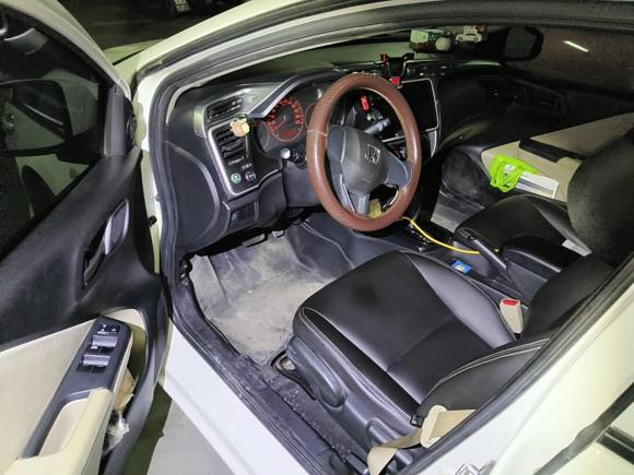 [西安·陕A] 二手本田锋范2015款 1.5L CVT舒适版