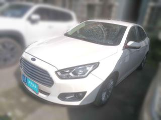 福特福睿斯2015款1.5L手动舒适型