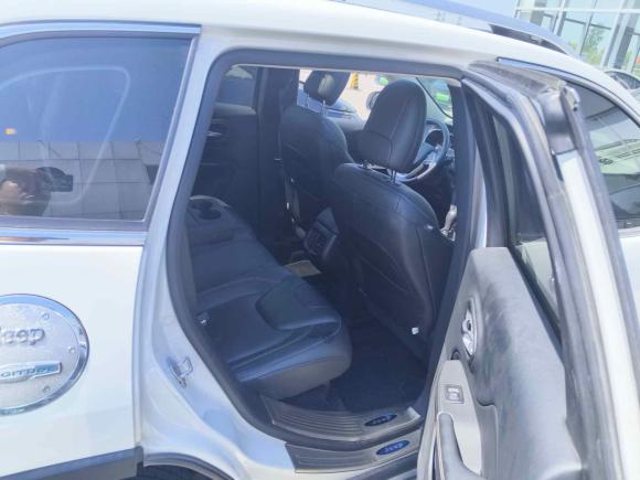 [上海·沪B] 二手Jeep自由光2017款 2.4L 领先版