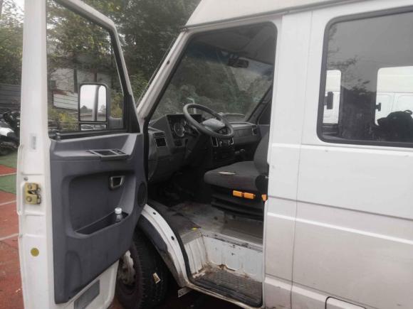 [成都·川A] 二手依维柯依维柯得意2012款 2.5T-A35物流1版中顶