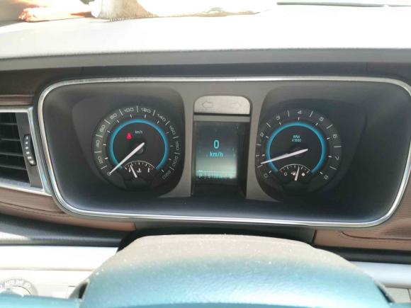 [上海·沪A] 二手别克别克GL82014款 3.0L GT豪华商务豪雅版