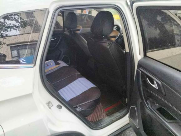 [上海·陕A] 二手奔腾奔腾X402019款 1.6L 自动豪华型 国VI