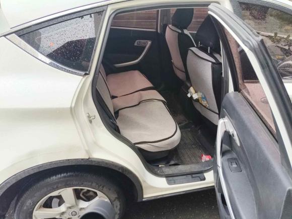 [湖州·浙E] 二手奔腾奔腾X802013款 2.0L 自动舒适型