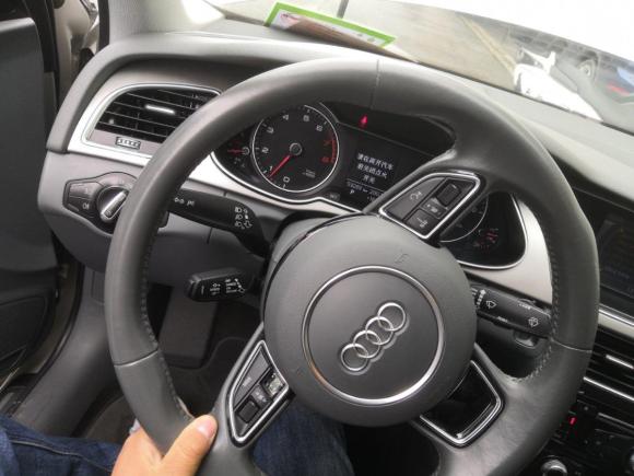 [成都·川A] 二手奥迪奥迪A4L2016款 35 TFSI 典藏版 自动标准型