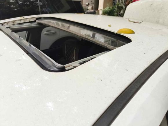 [成都·川A] 二手荣威荣威3602017款 1.5L 自动豪华版