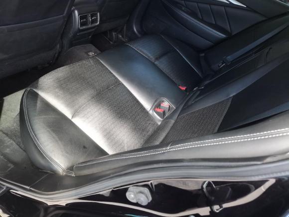 [南京·苏A] 二手英菲尼迪英菲尼迪Q502014款 3.7L 豪华运动版