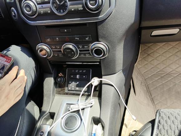 [青岛·鲁B] 二手路虎发现2015款 3.0 SDV6 HSE 柴油版