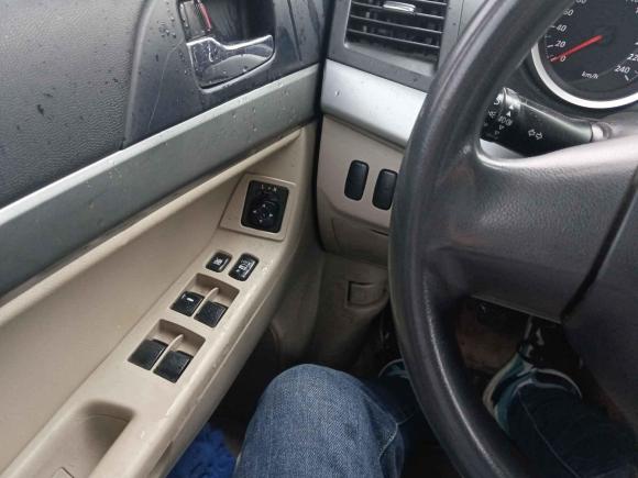 [南京·苏A] 二手三菱翼神2011款 时尚版 1.8L 手动舒适型