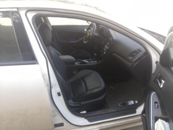 [金华·浙G] 二手起亚起亚K52015款 2.0L 自动LUX