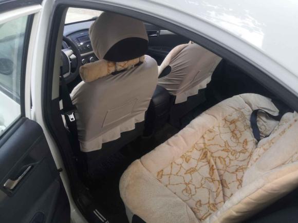 [南京·苏L] 二手荣威荣威3502015款 1.5L 手动豪华天窗版